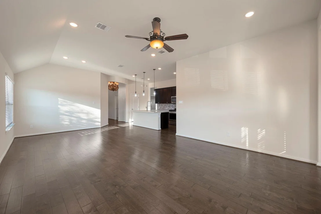 Photo of 5701 Como CV