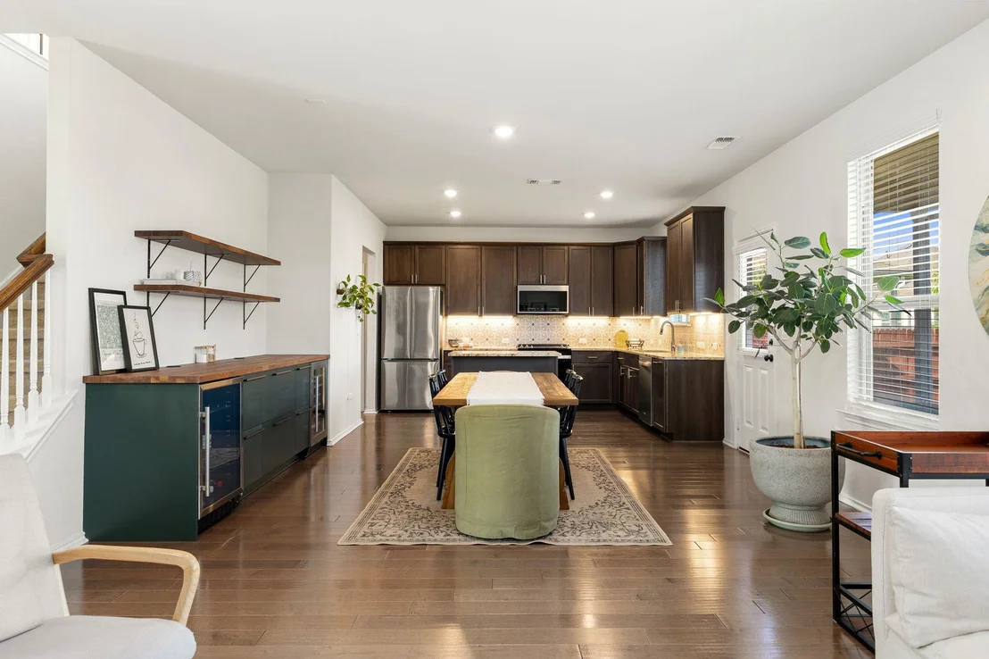 Photo of 6808 Ellsworth WALK