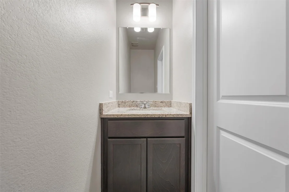 Photo of 905 Clanton CV