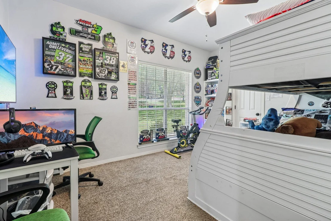 Photo of 241 Laura LN