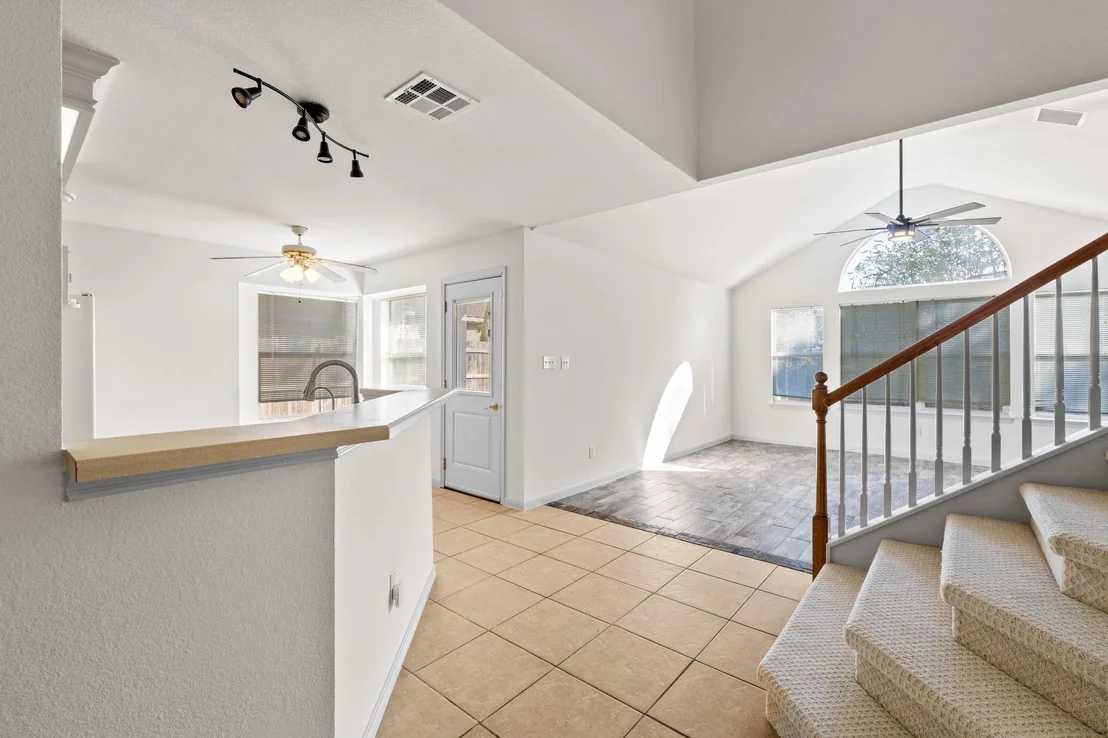 Photo of 202 E Custers Creek BND