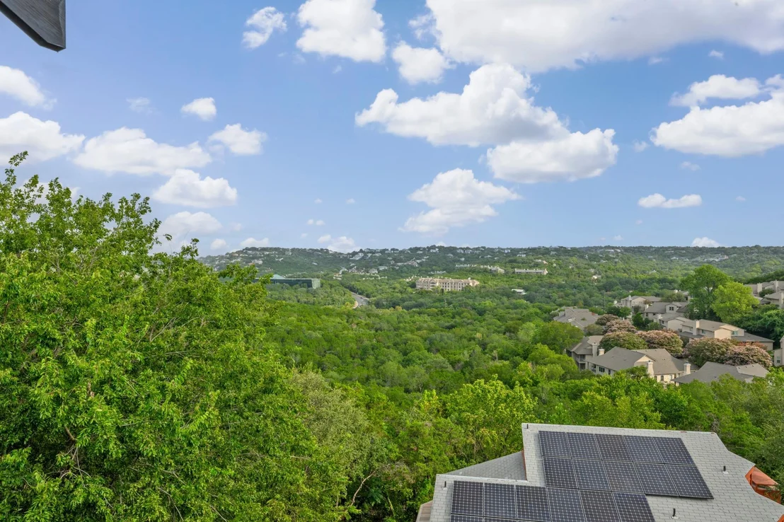 Photo of 5102 Beverly Hills DR