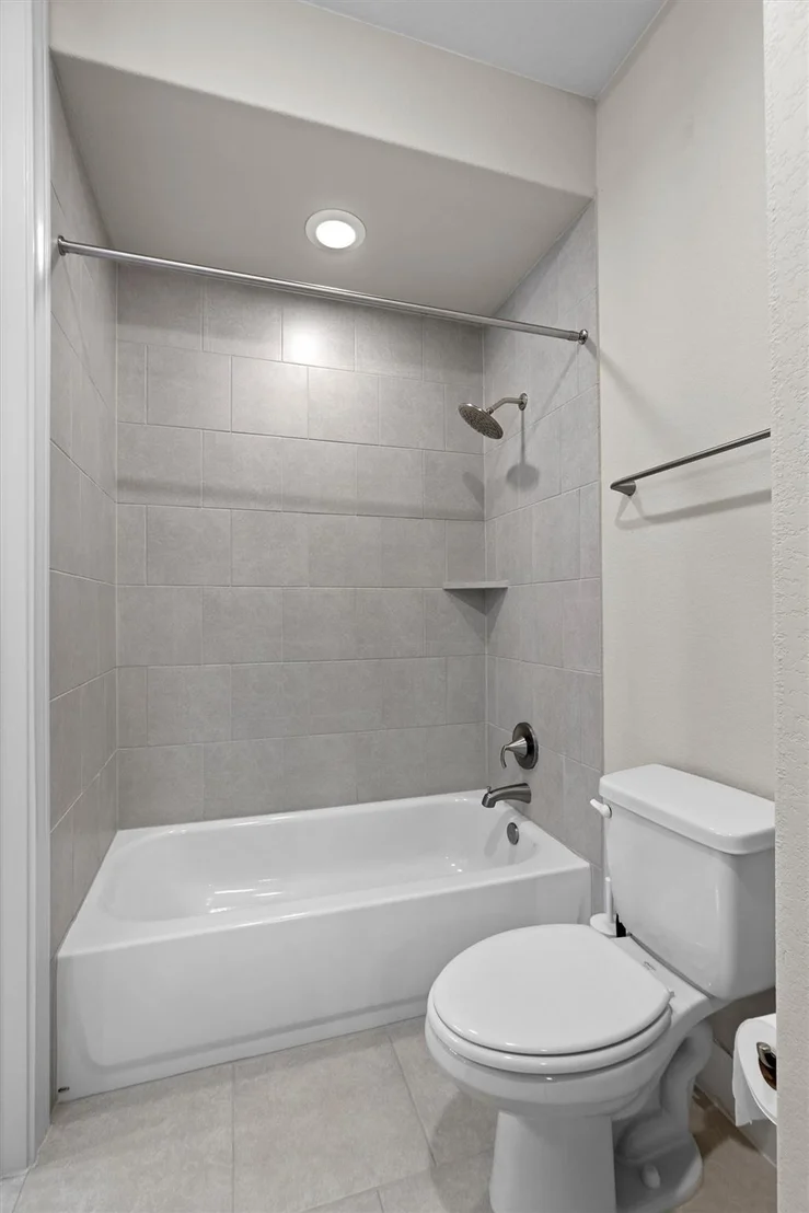 Photo of 305 Miranda WAY
