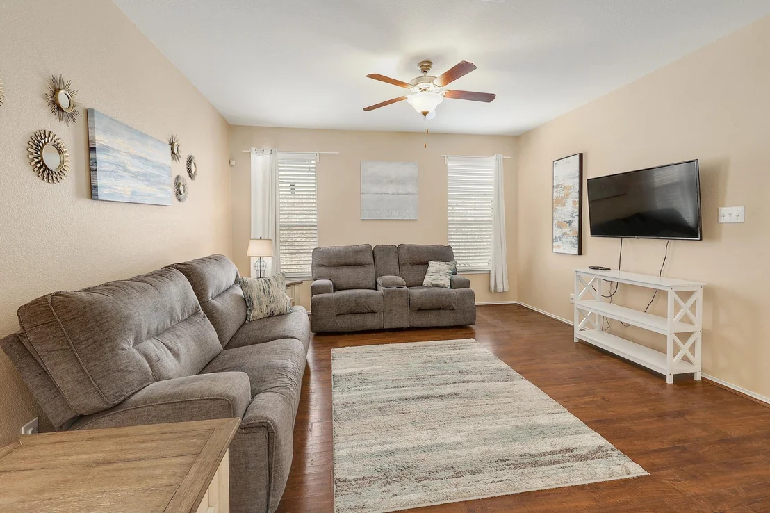 Photo of 217 Sheepshank DR