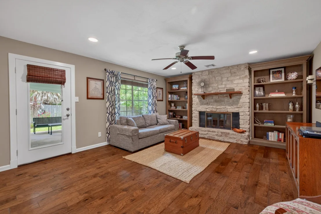 Photo of 1103 Chesapeake DR