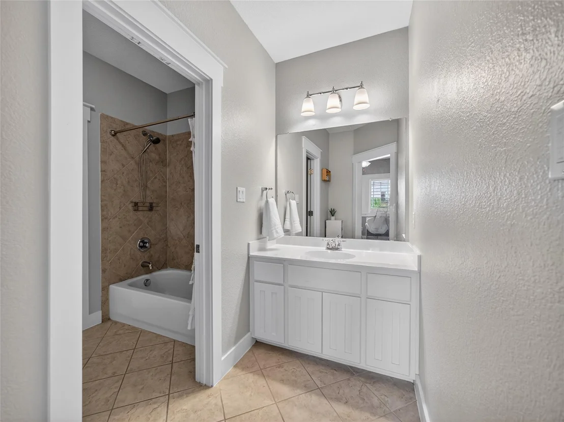 Photo of 2711 Grand Oaks LOOP