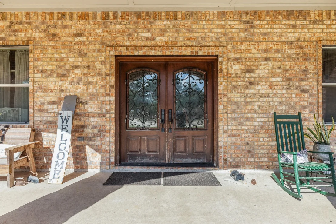 Photo of 1102 Private Road 2332