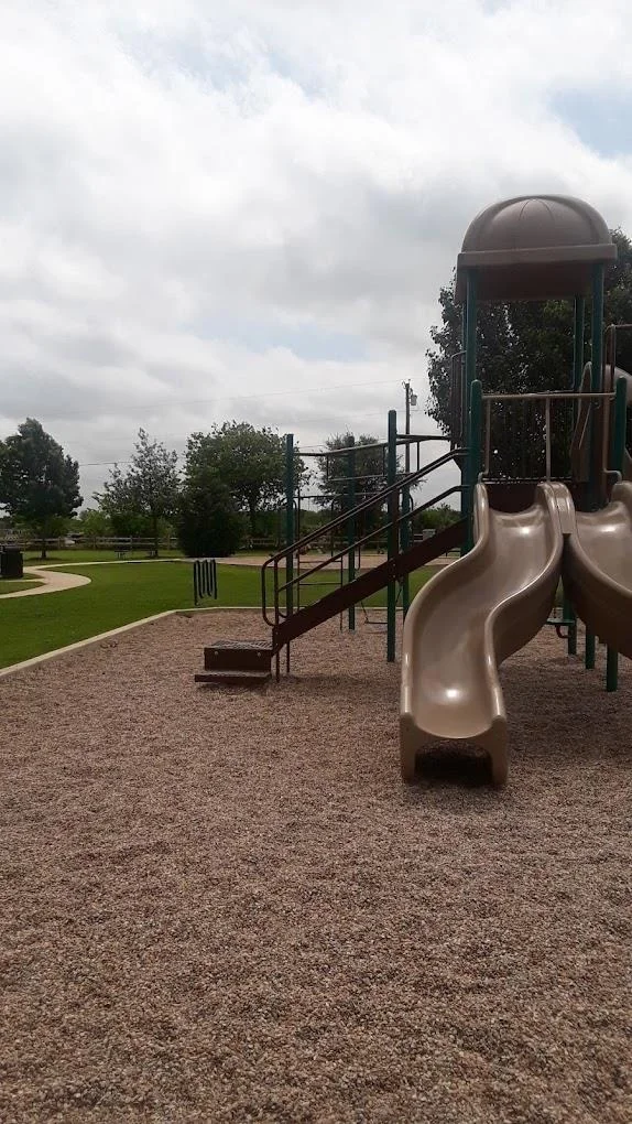 Photo of 411 Meadow Park DR