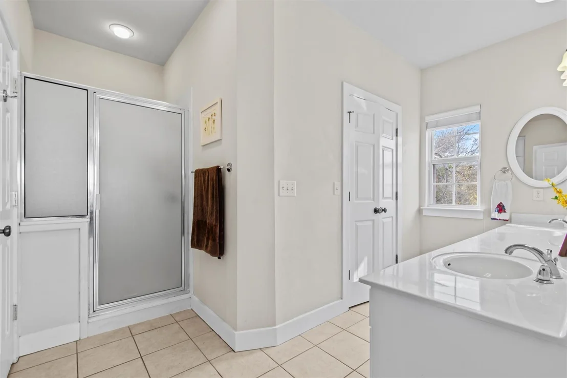 Photo of 1295 Berry LN