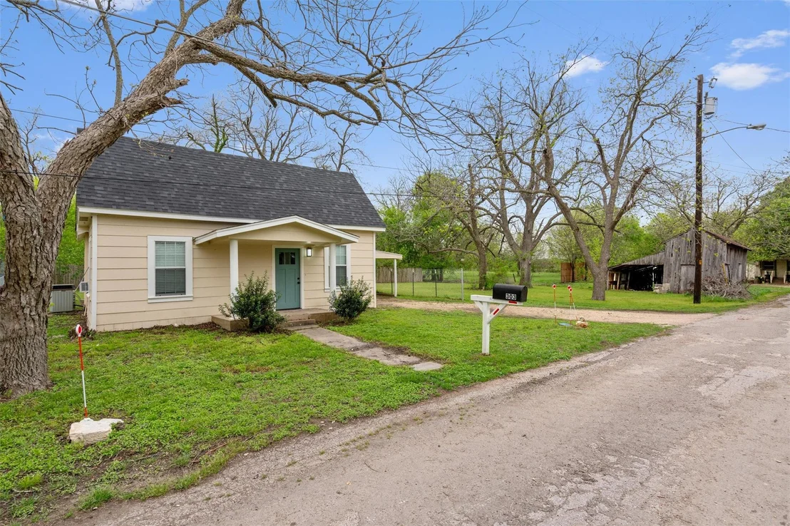 Photo of 303 Cedar ST