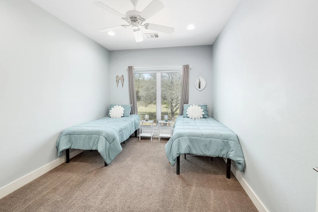 Photo of 23928 Oscar RD