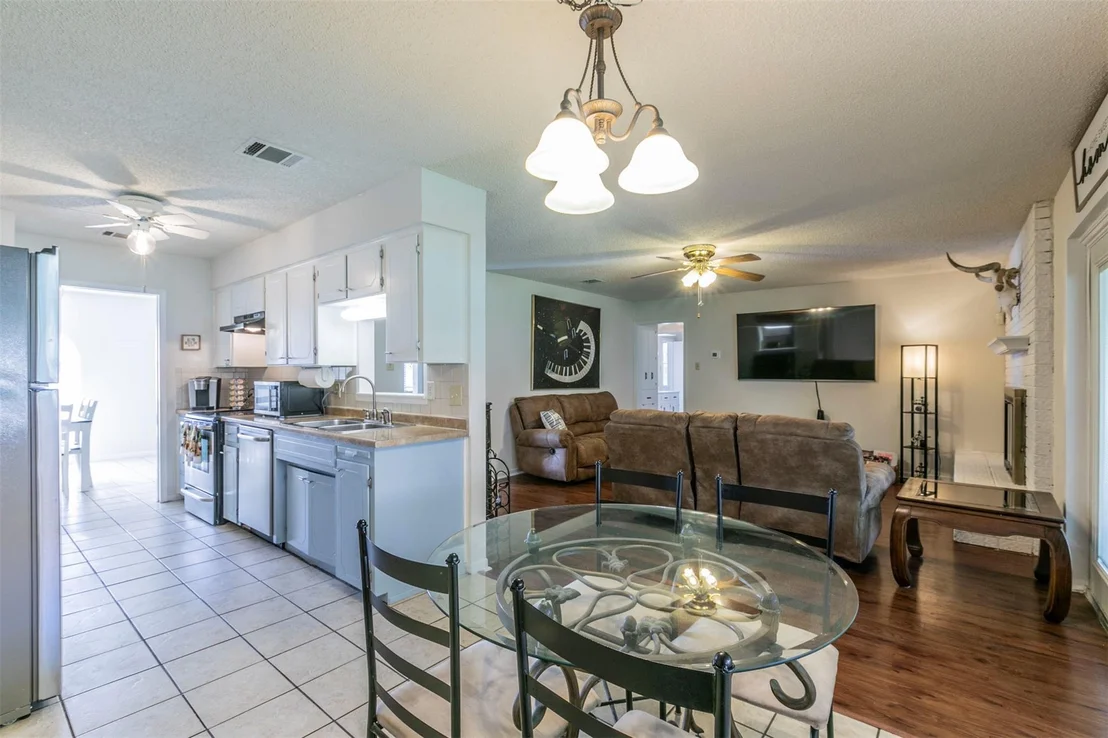 Photo of 605 Manning DR