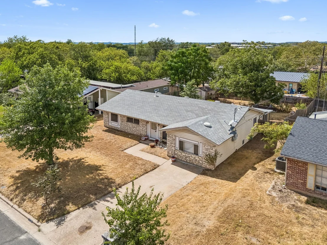 Photo of 6904 Miranda DR