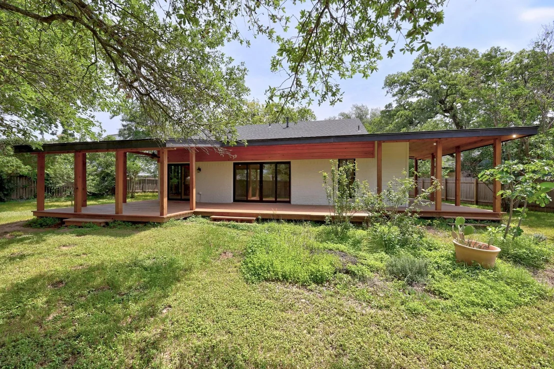 Photo of 16202 Kicking Bird DR