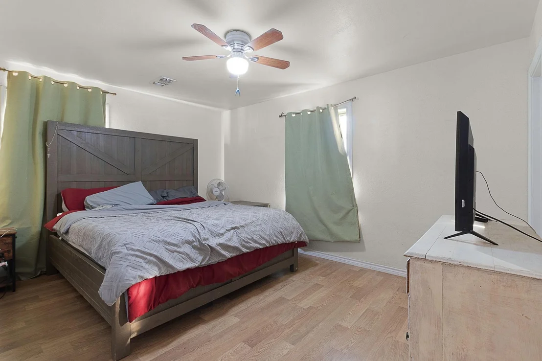 Photo of 302 Amy ST