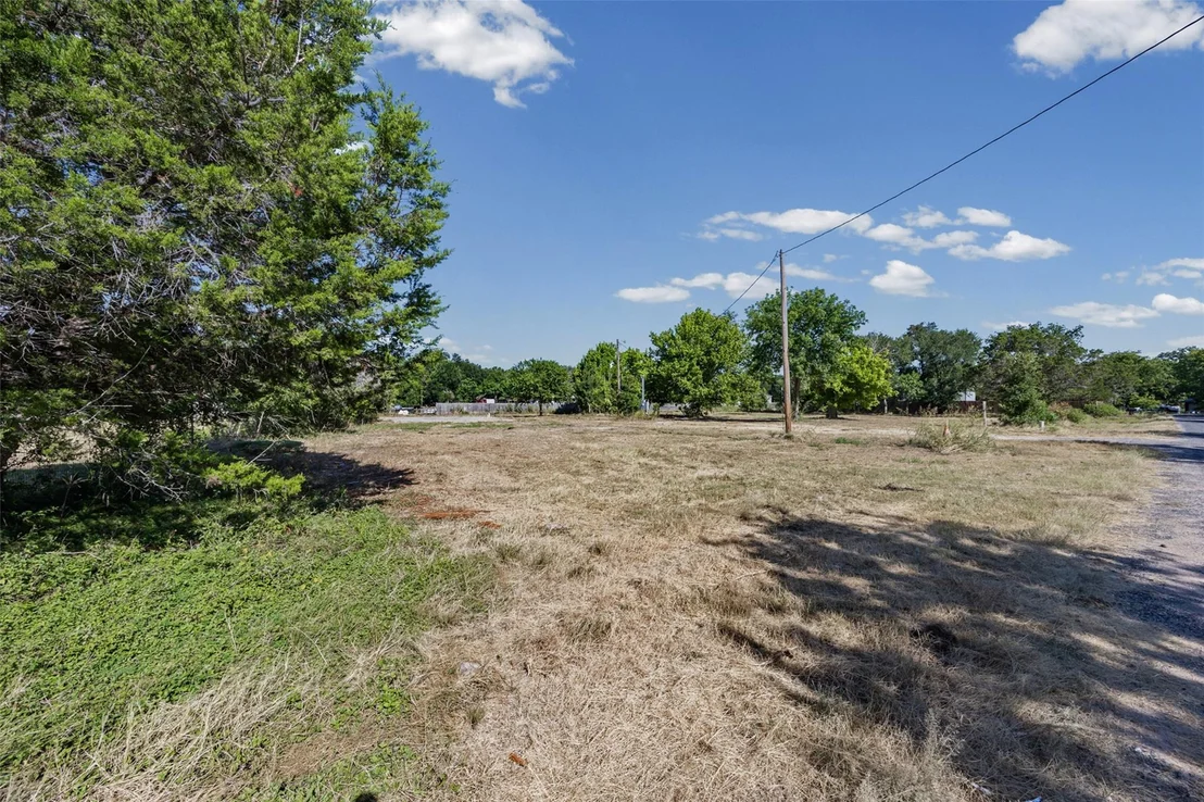 Photo of 150 River RD