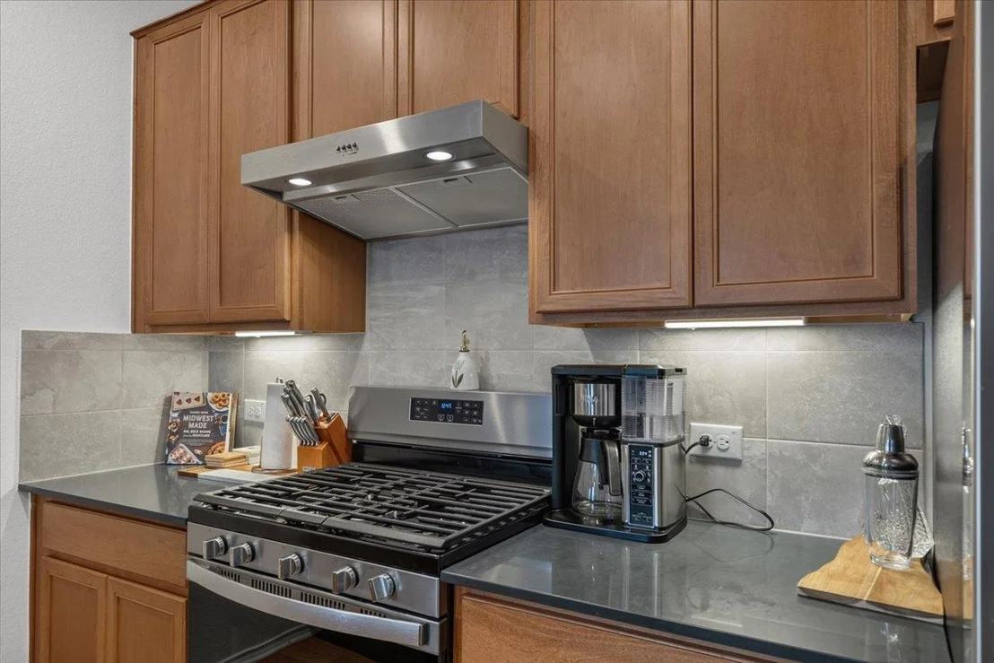 Photo of 223 Pitkin DR
