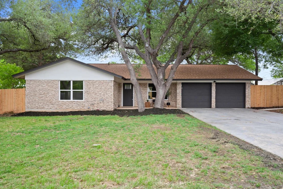 Photo of 1404 Robb LN