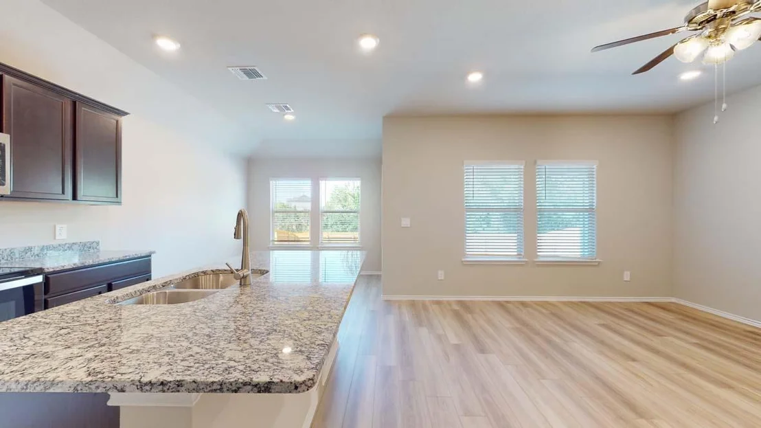 Photo of 2010 Mandarin CT