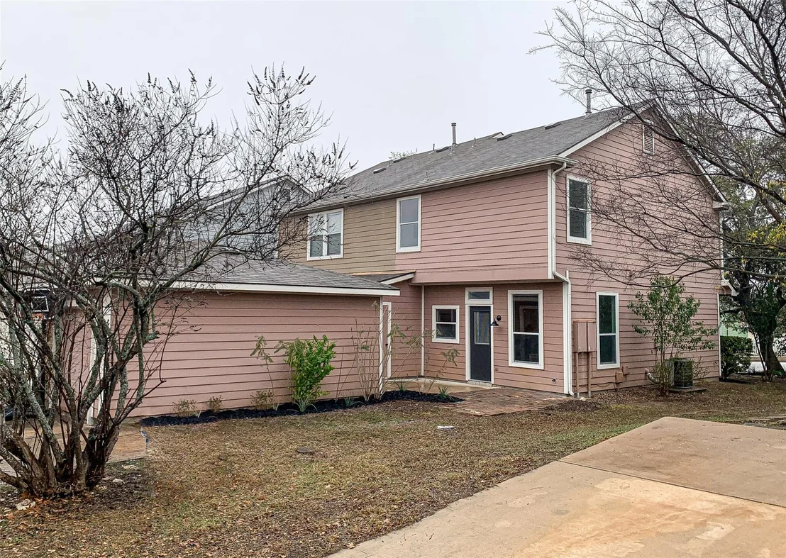 Photo of Unit B at 6249 Negley