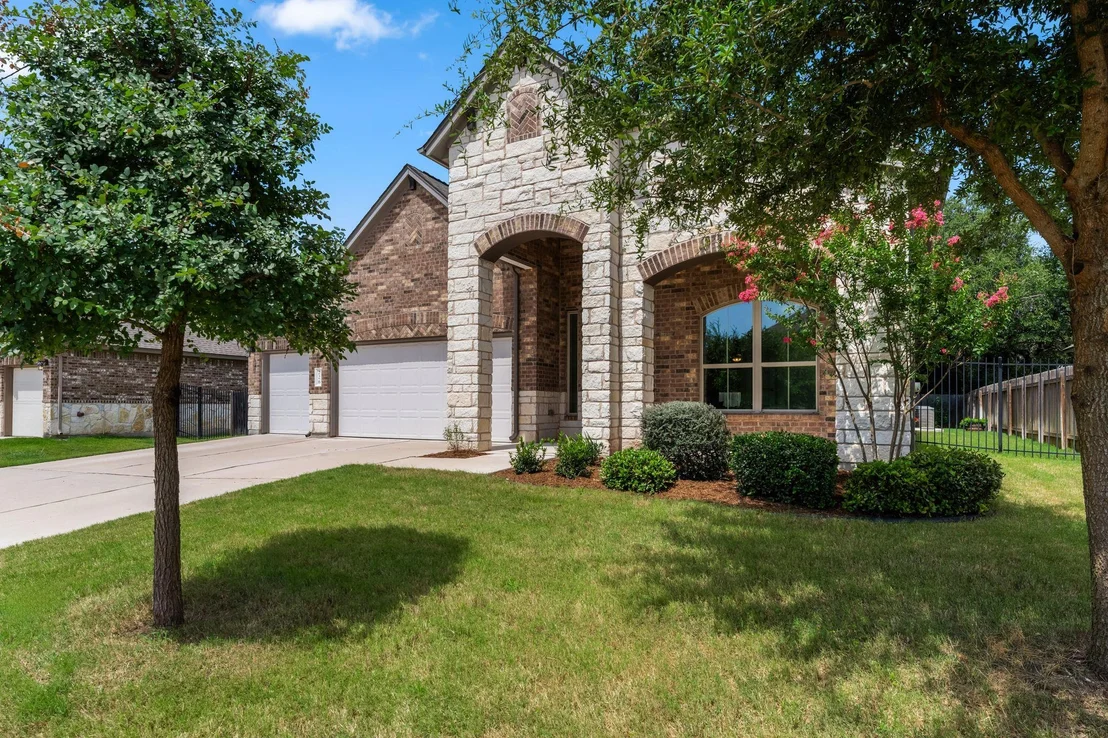 Photo of 226 Orange Mimosa LN