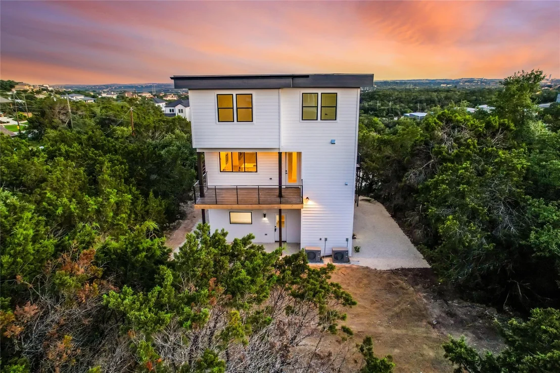 Photo of 15000 Texas ST