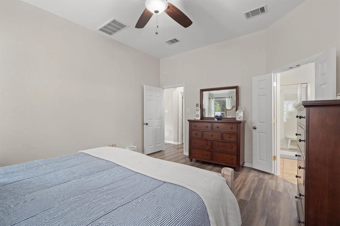 Photo of 332 Hidden Brook LN