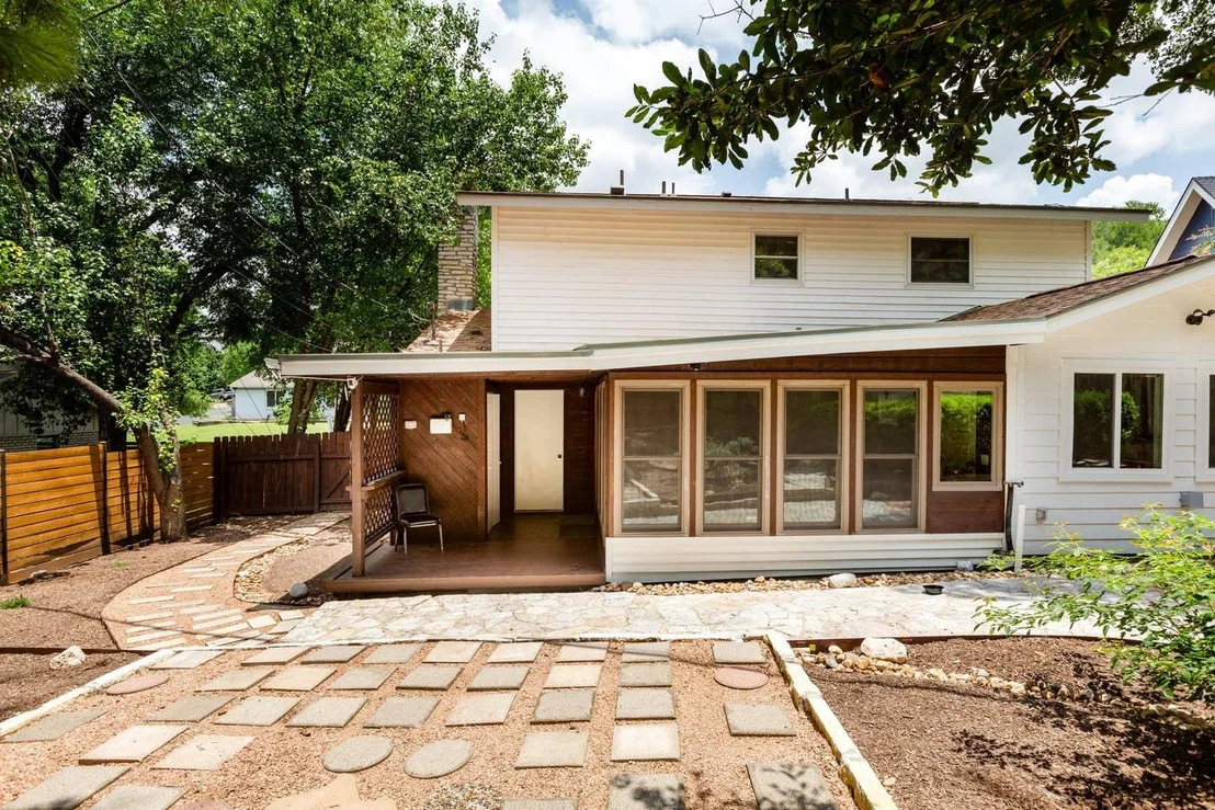 Photo of 1703 Deerfield DR