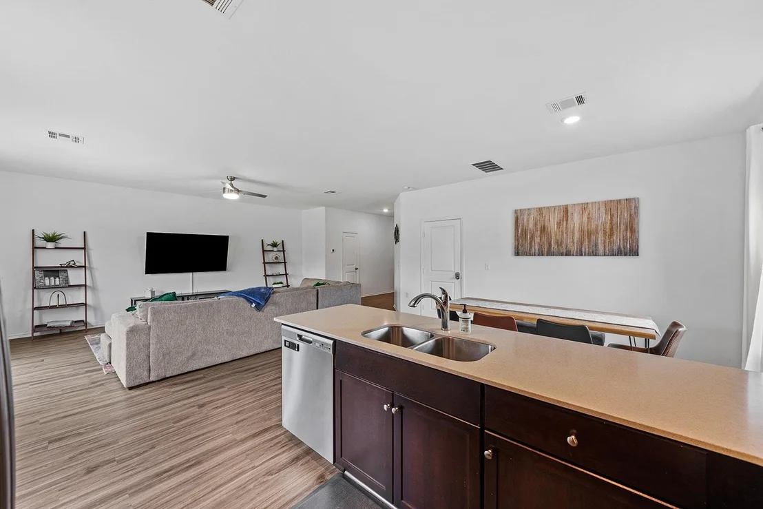 Photo of 2204 Nightview DR