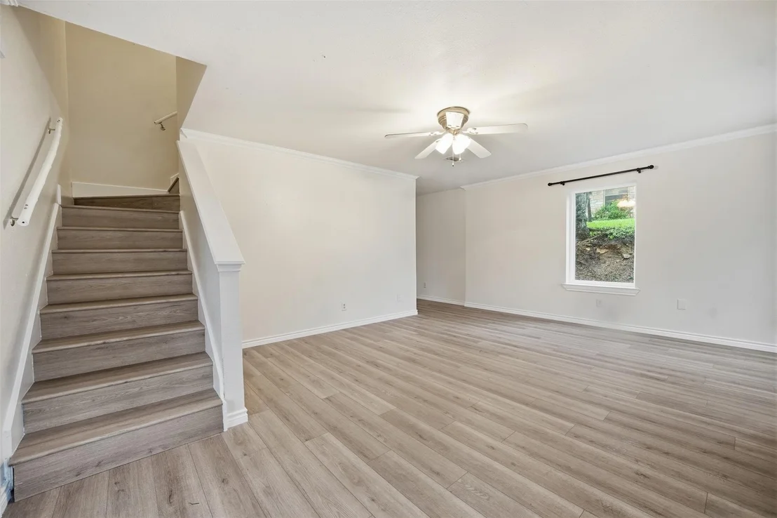 Photo of 1104 Franklin DR