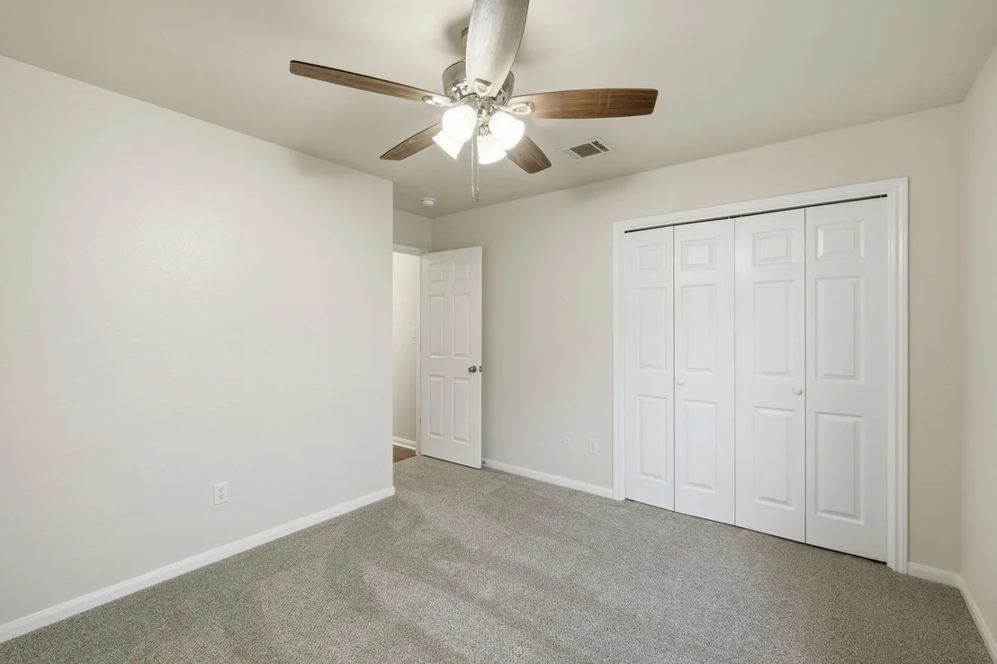 Photo of 102 Bosque DR