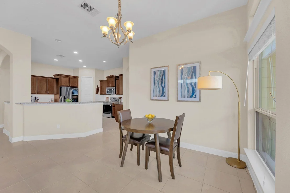 Photo of 712 Carillion DR