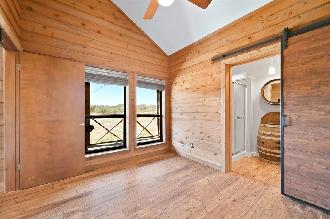Photo of 111 Ridge Harbor DR