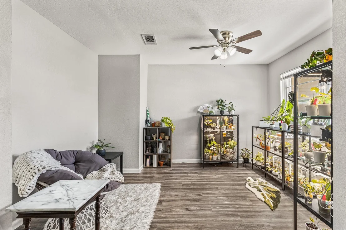 Photo of 1302 Phyllis DR