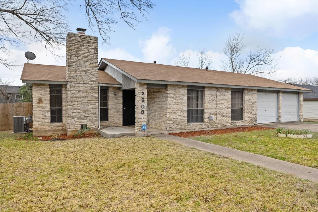 Photo of 2303 Carolyn DR