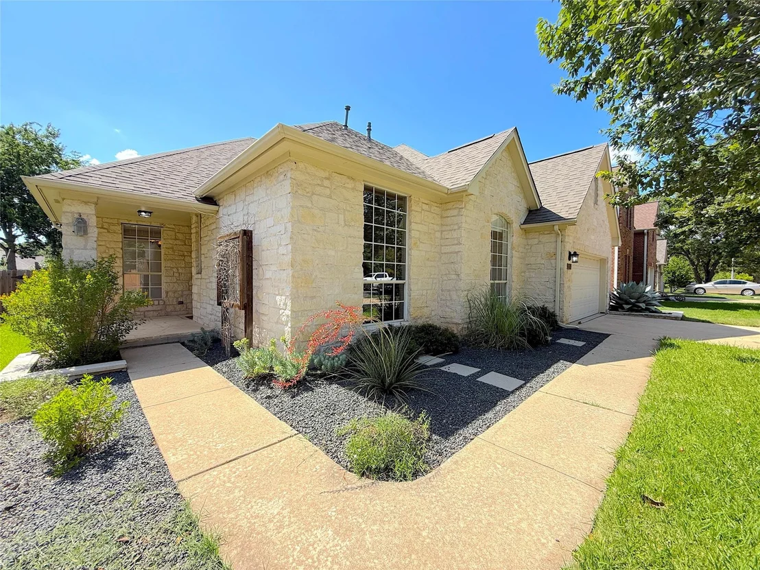Photo of 14936 Thatcher DR
