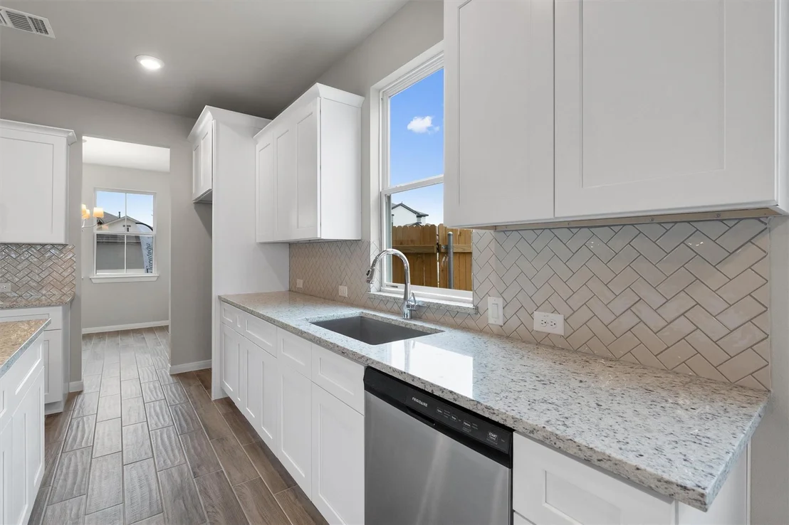 Photo of 301 Stellar Wind DR