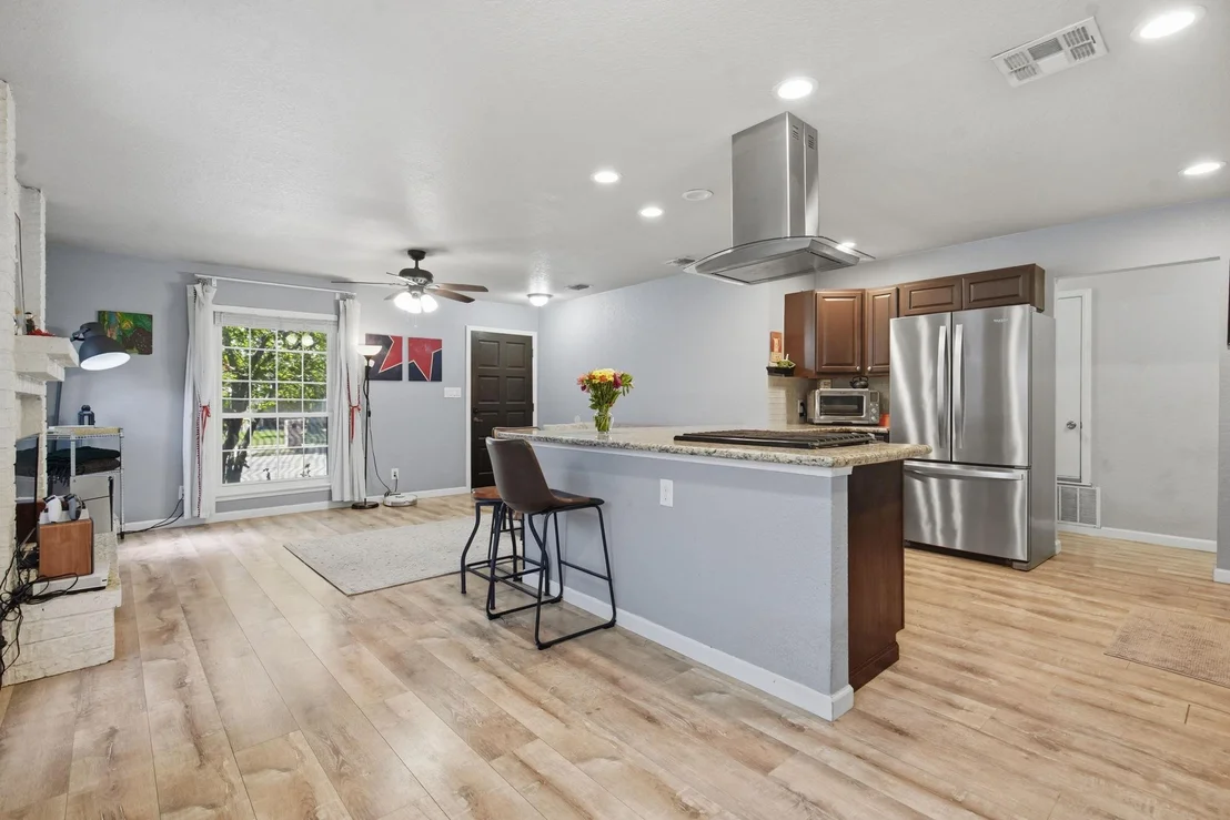Photo of 141 Meadowland