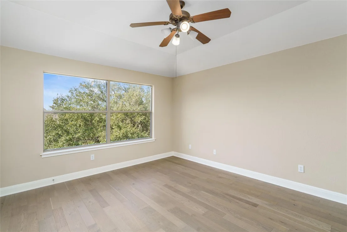 Photo of 3237 Bay Hill LN