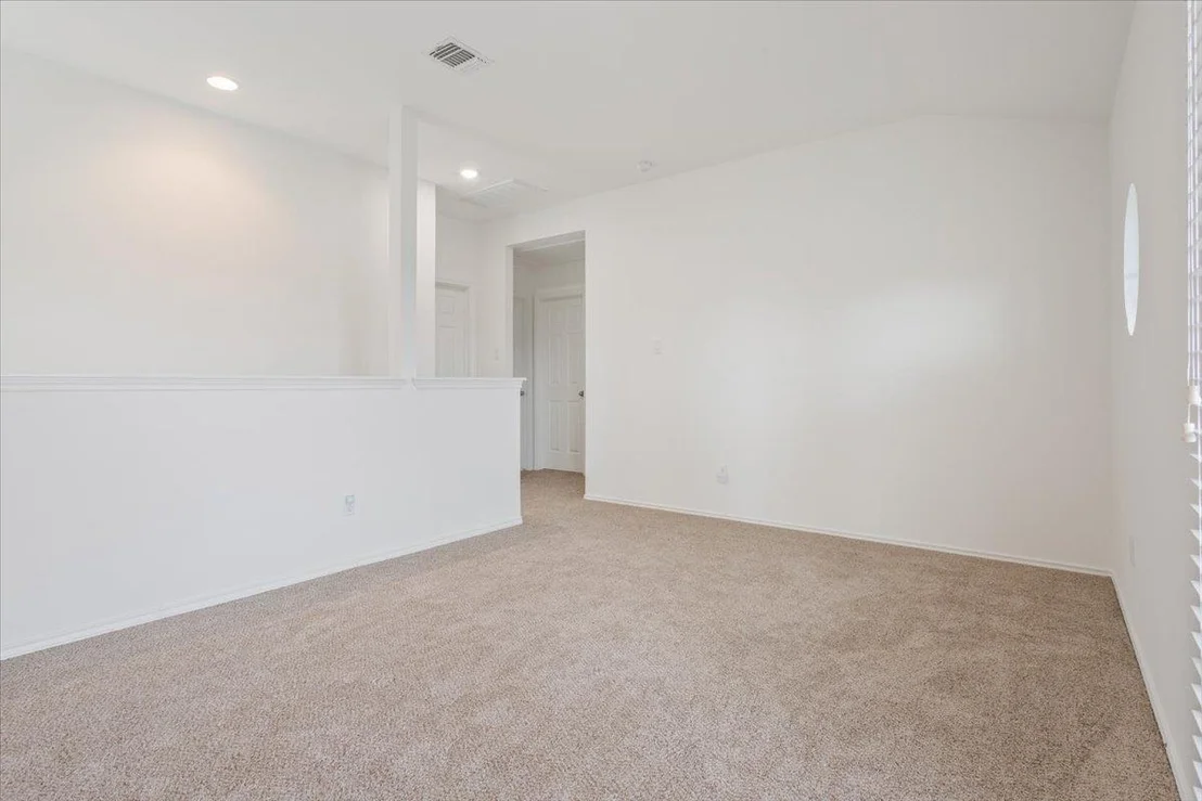 Photo of 240 Foster LN