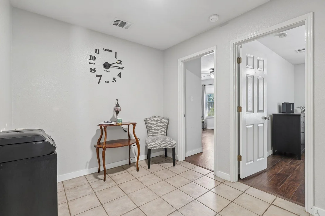 Photo of 302 Lone Star BLVD