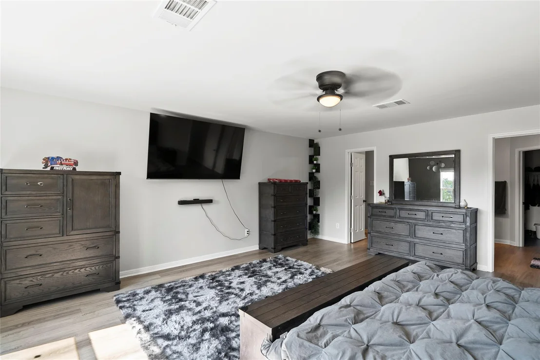 Photo of 1160 Forest Bluff TRL
