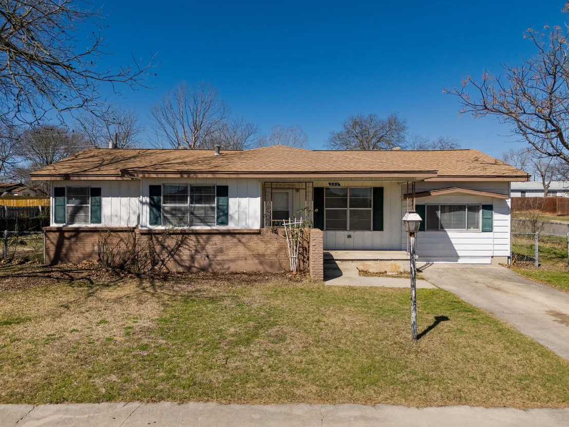 Photo of 302 Easy ST
