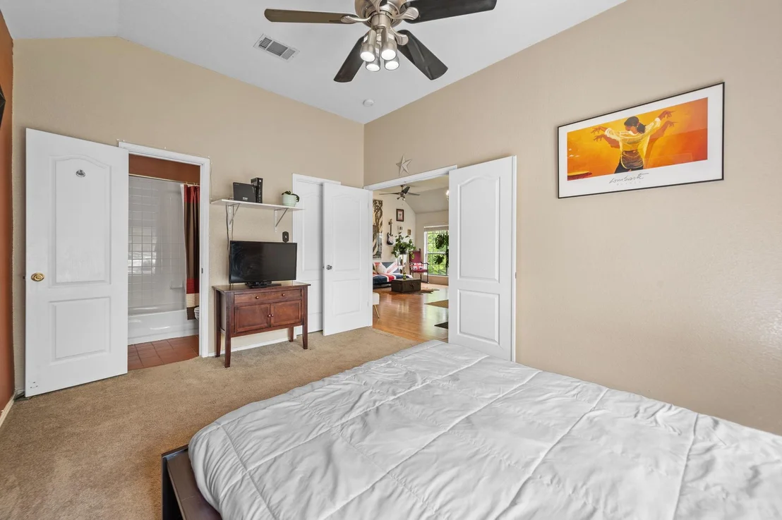 Photo of 3208 Sycamore CV