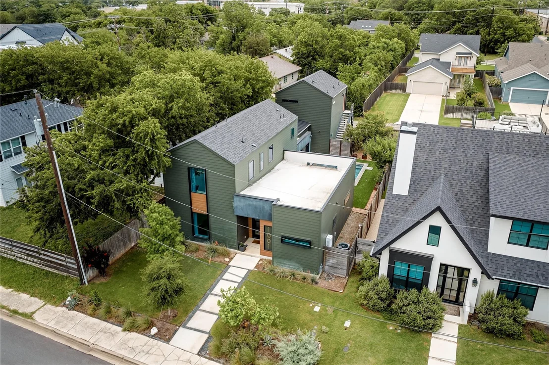 Photo of 1001 Scenic DR