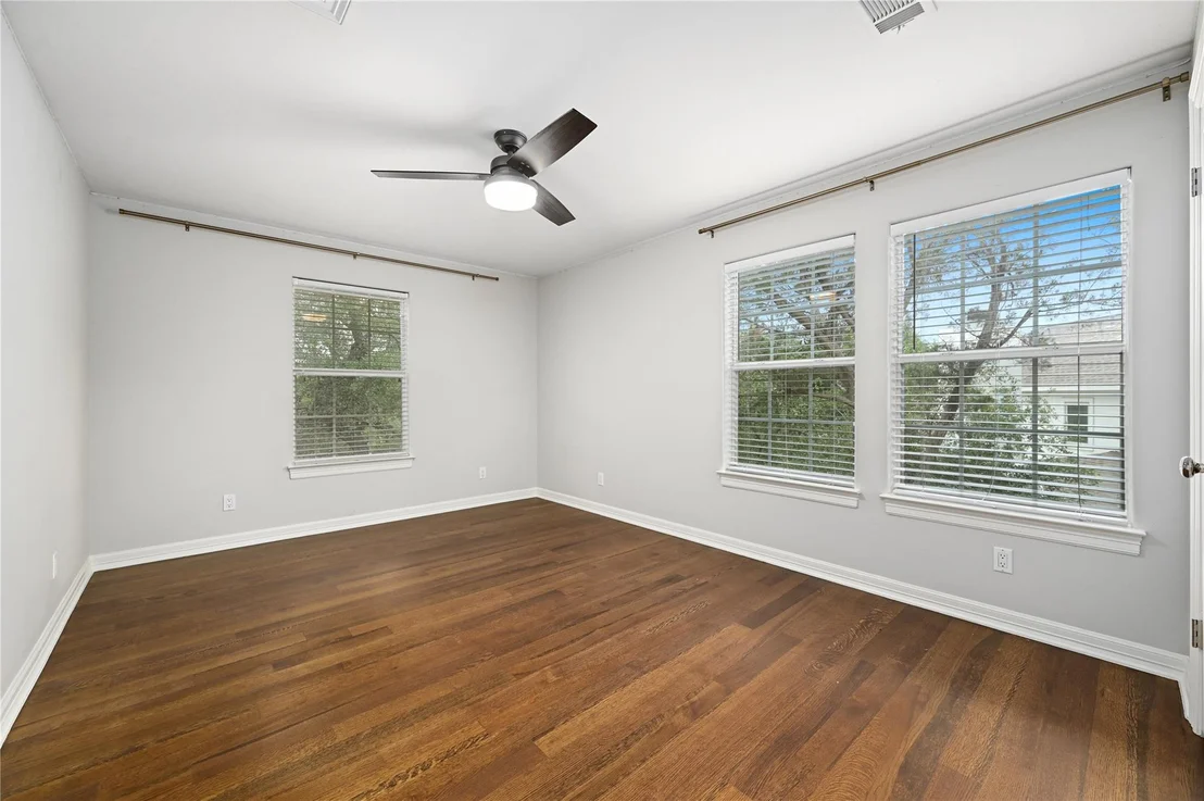 Photo of 2704 Regents PARK