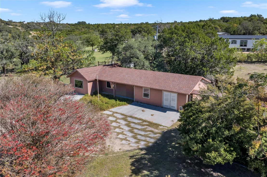 Photo of 313 Geneva LN