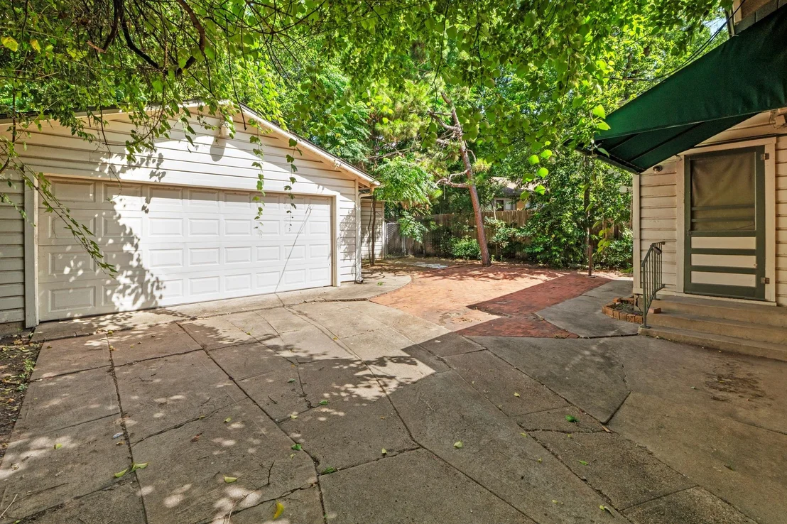 Photo of 3014 Hemphill PARK