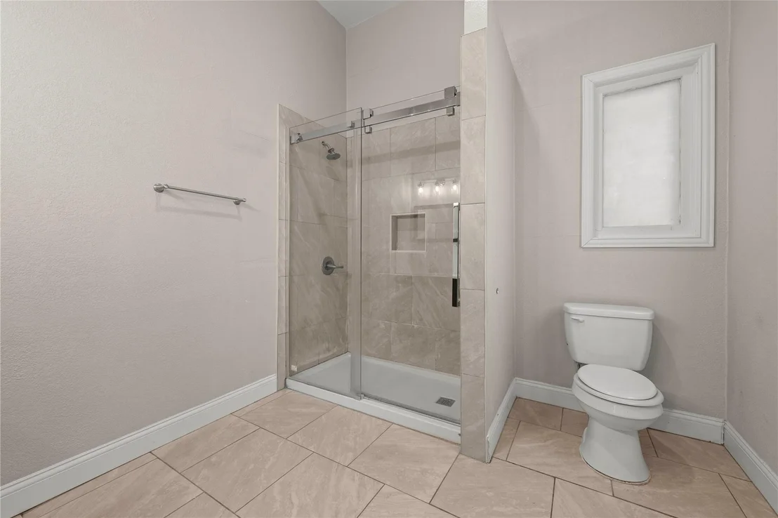 Photo of 803 N 3rd ST