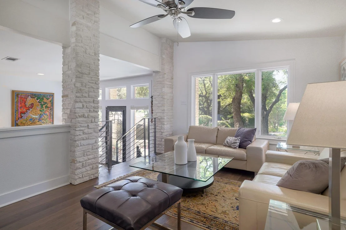 Photo of 5901 Lookout Mountain DR